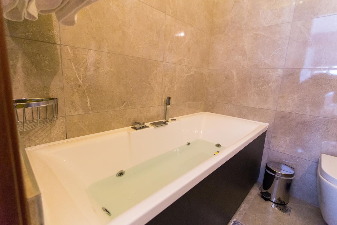 Abi Luxury Villas Monodendri Camera foto